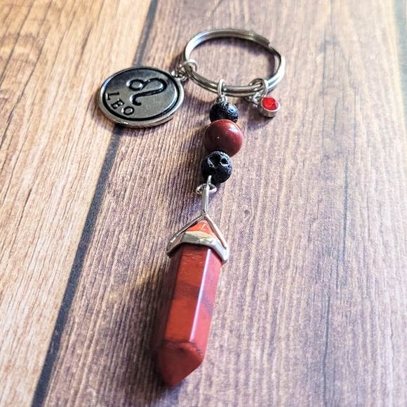 Leo Bullet Stone Keychain - Picture 2 of 2